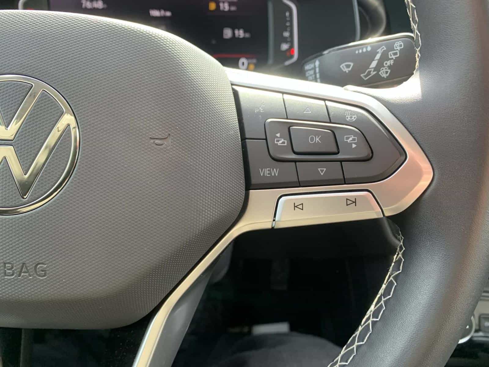 2022 Volkswagen Taos Highline - Image 13