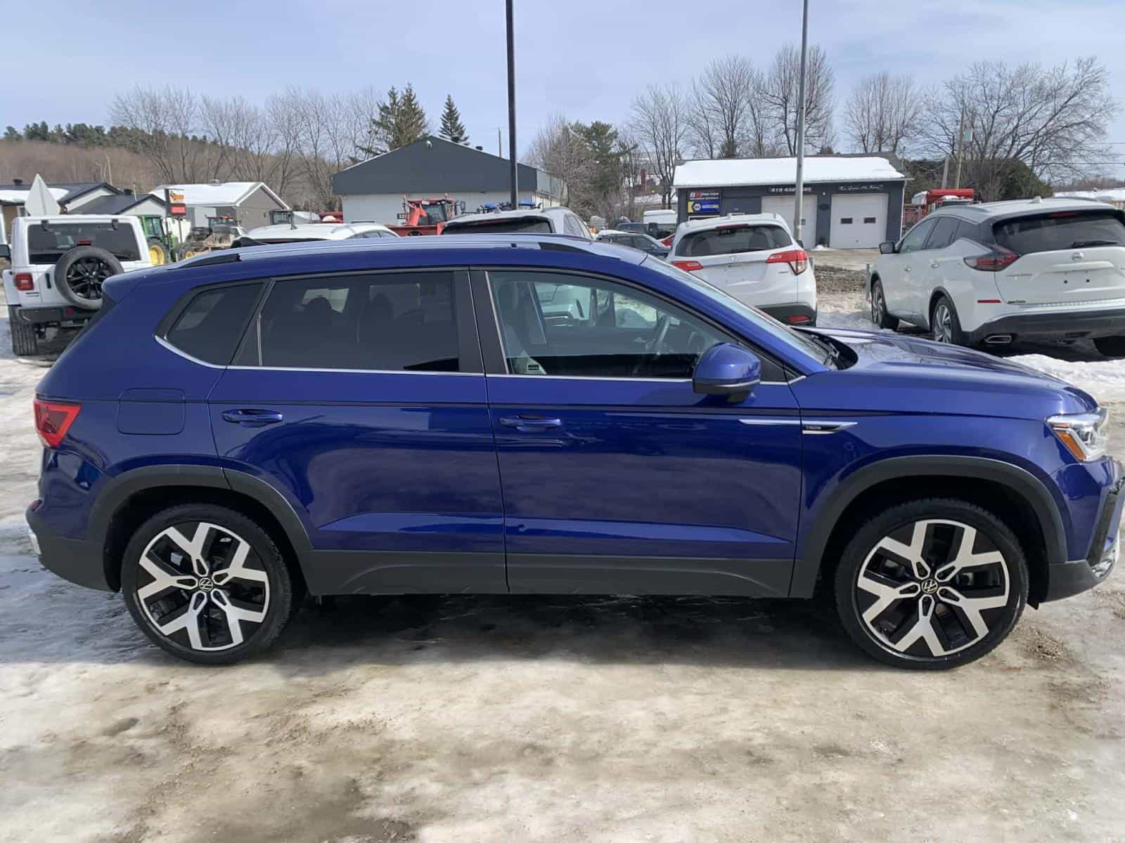 2022 Volkswagen Taos Highline - Image 17