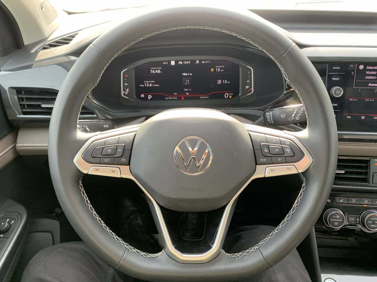 2022 Volkswagen Taos Highline - Image 11