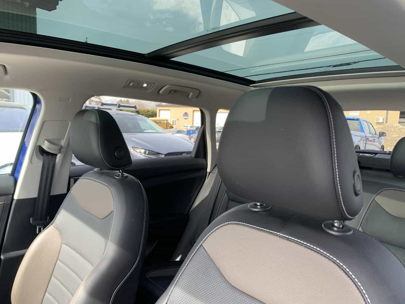 2022 Volkswagen Taos Highline - Image 14