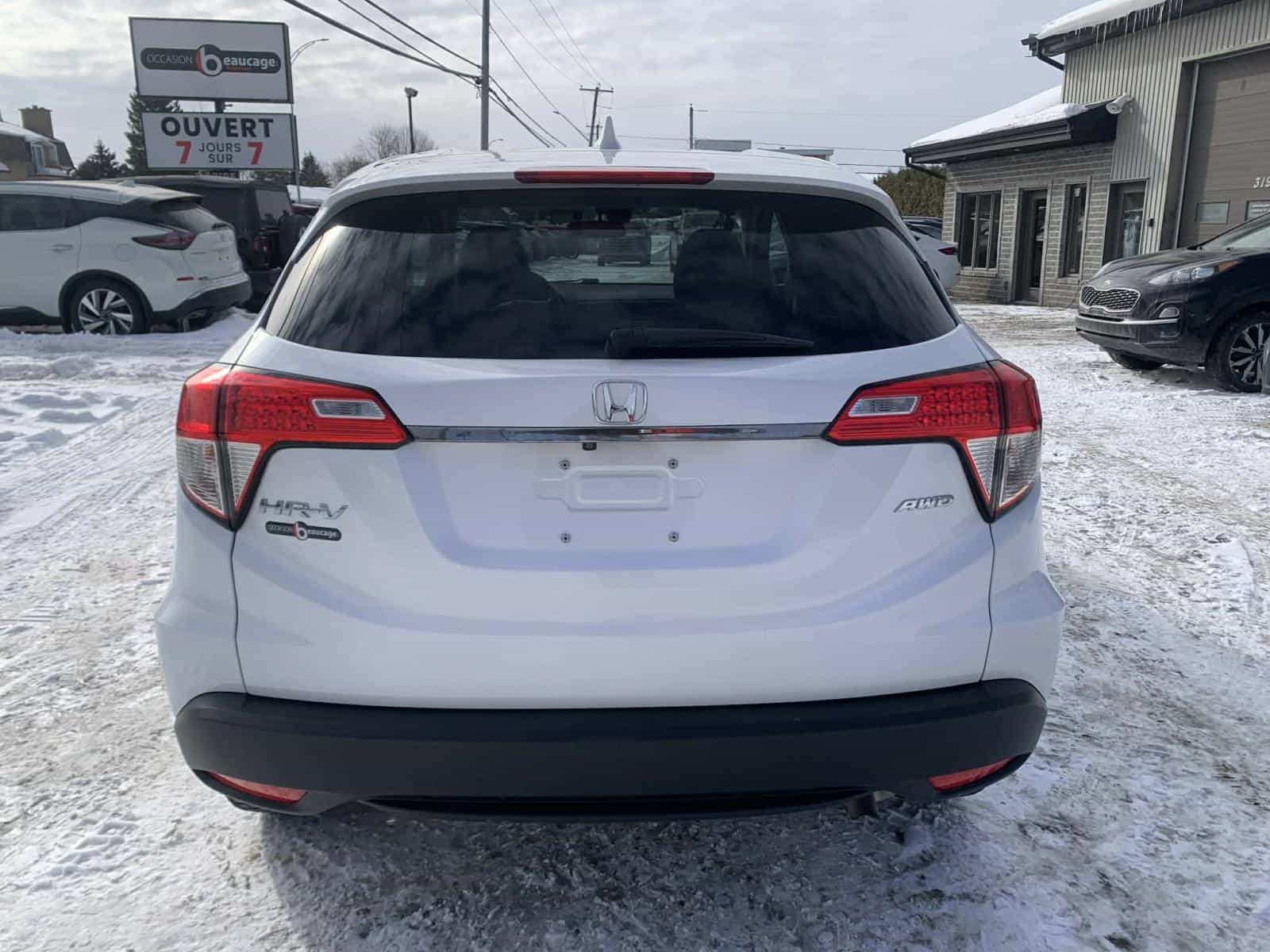 2021 Honda HR-V LX - Image 12