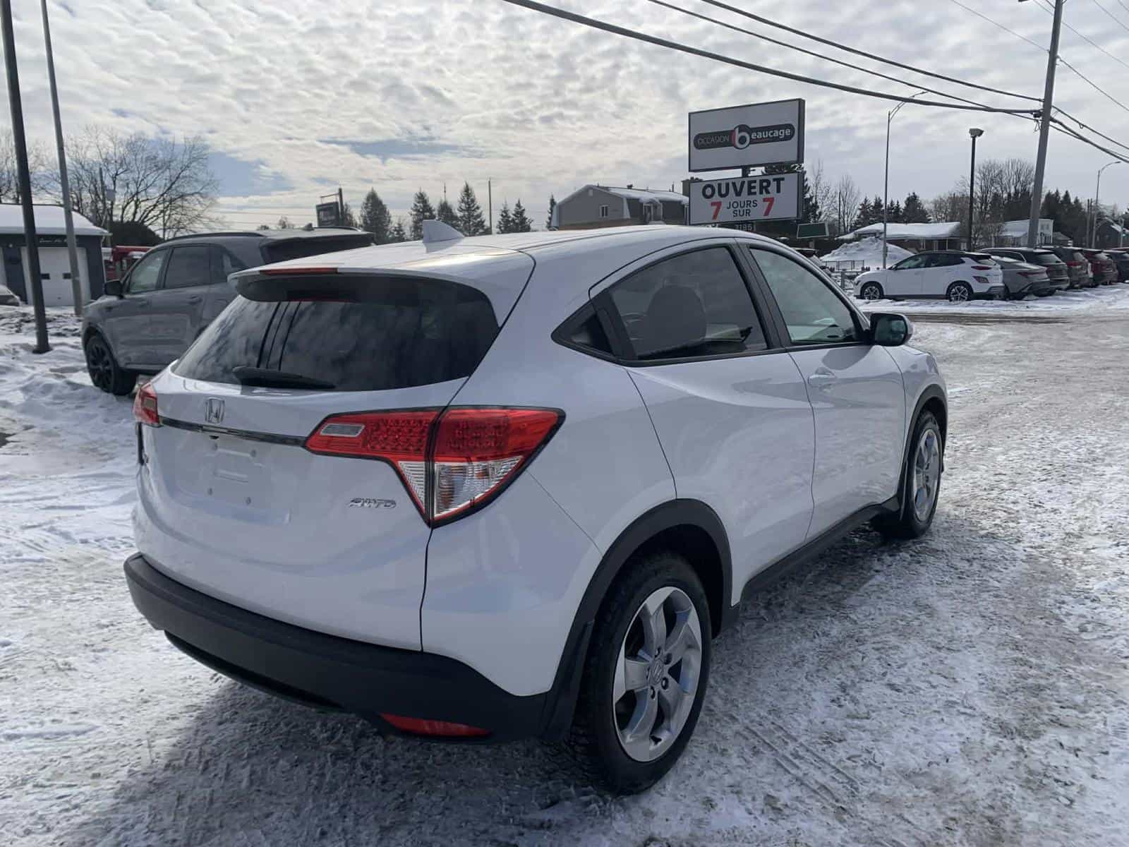 2021 Honda HR-V LX - Image 4