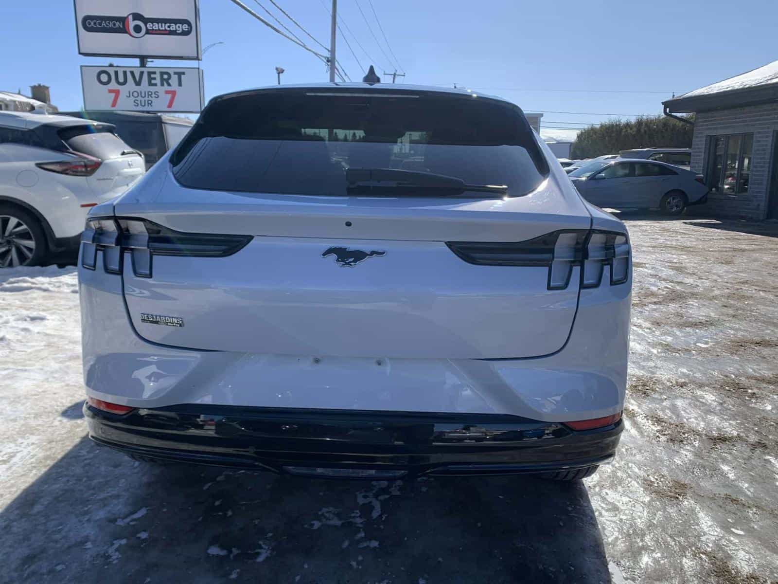 Image 17 Ford Mustang MACH-E Premium 2023