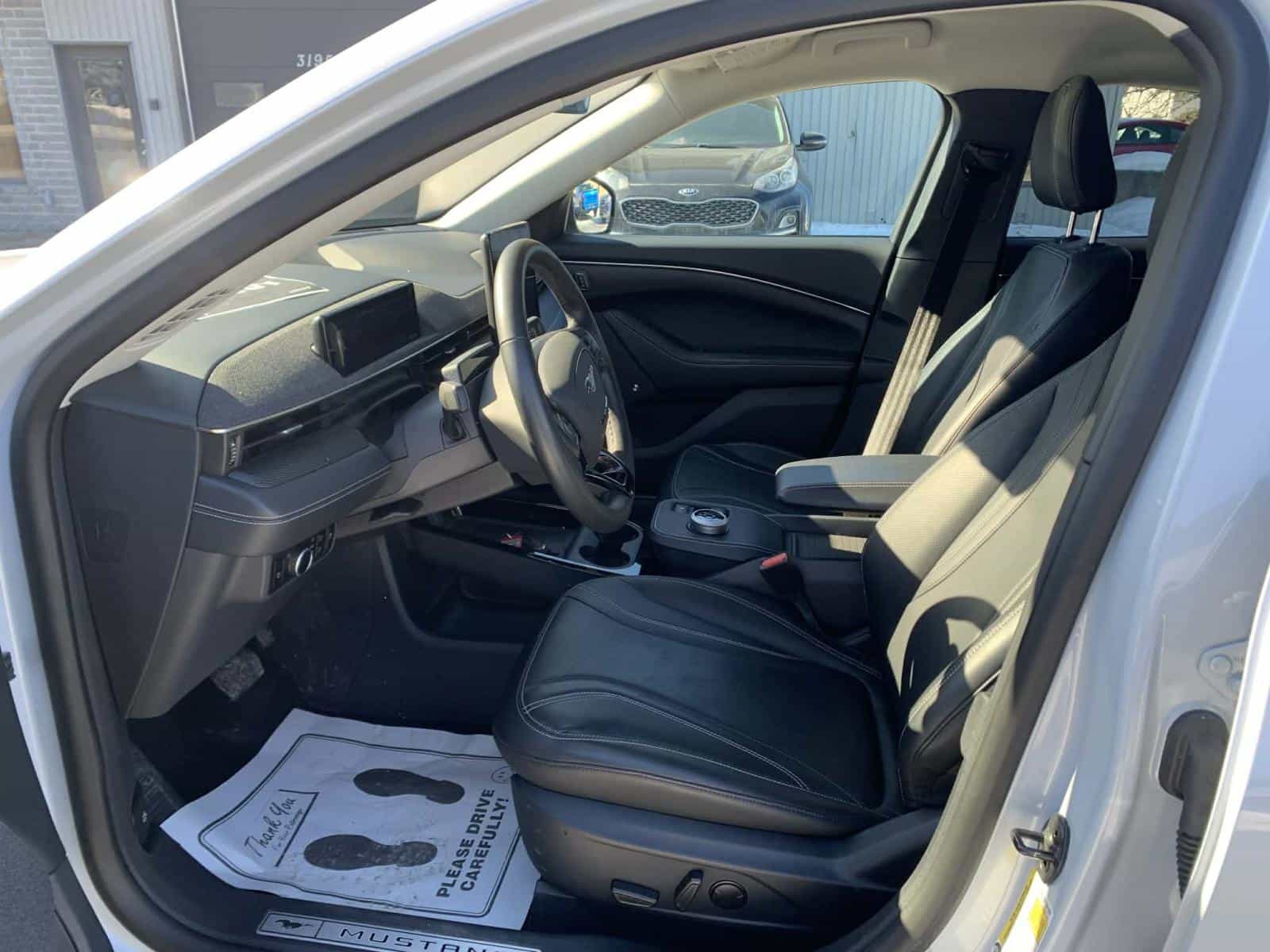 2023 Ford Mustang MACH-E Premium - Image 6