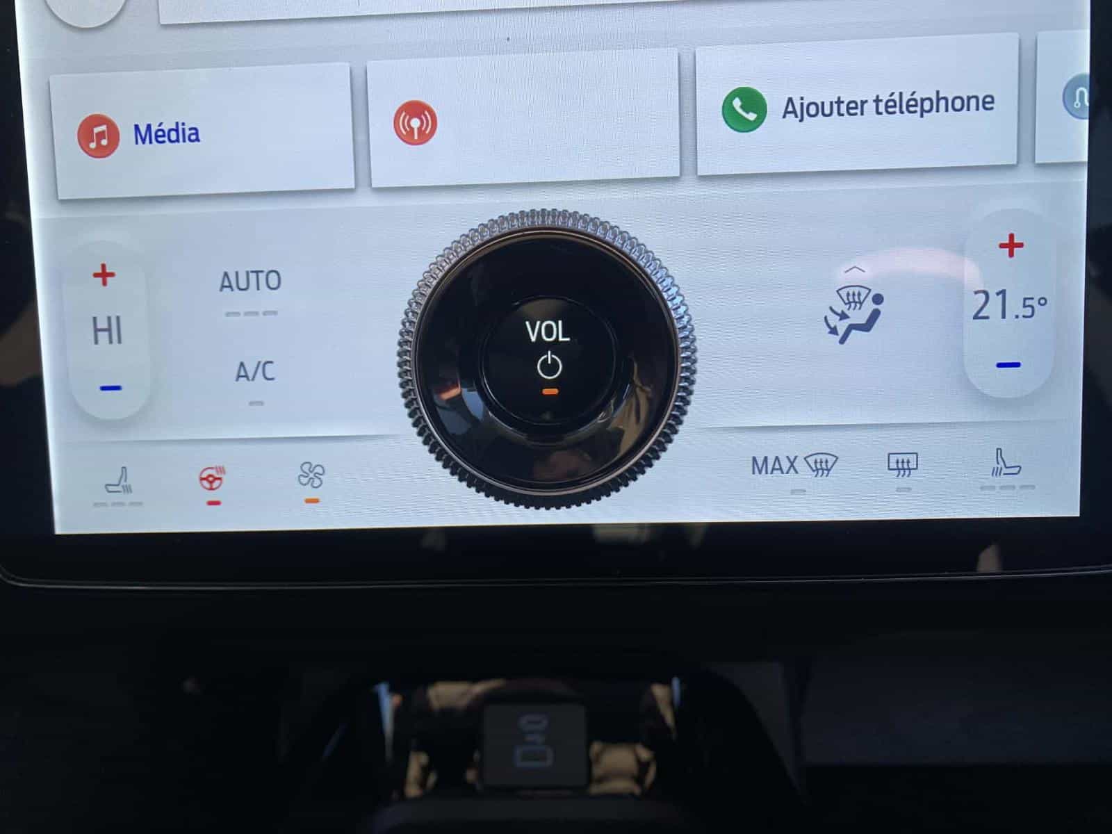 2023 Ford Mustang MACH-E Premium - Image 26