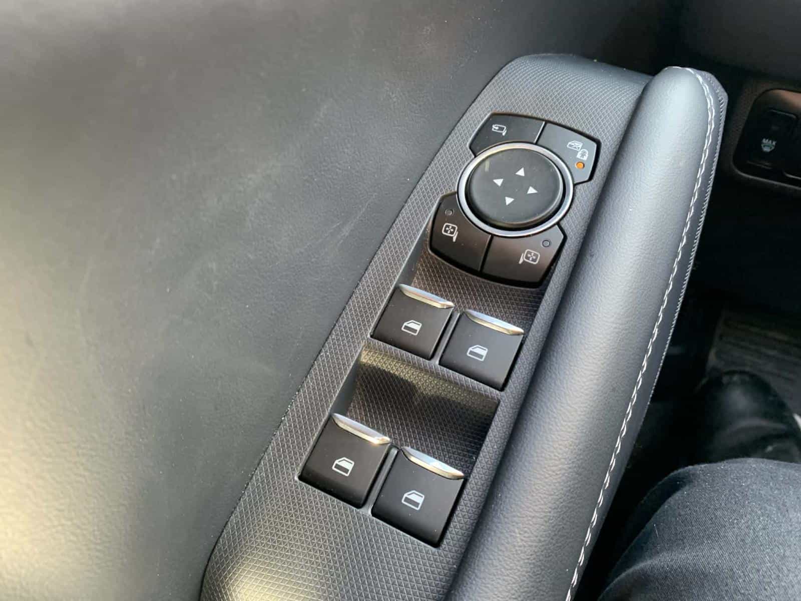 2023 Ford Mustang MACH-E Premium - Image 10