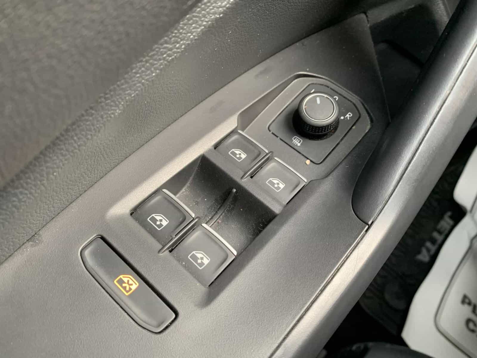 Image 27 Volkswagen Jetta Comfortline 2023