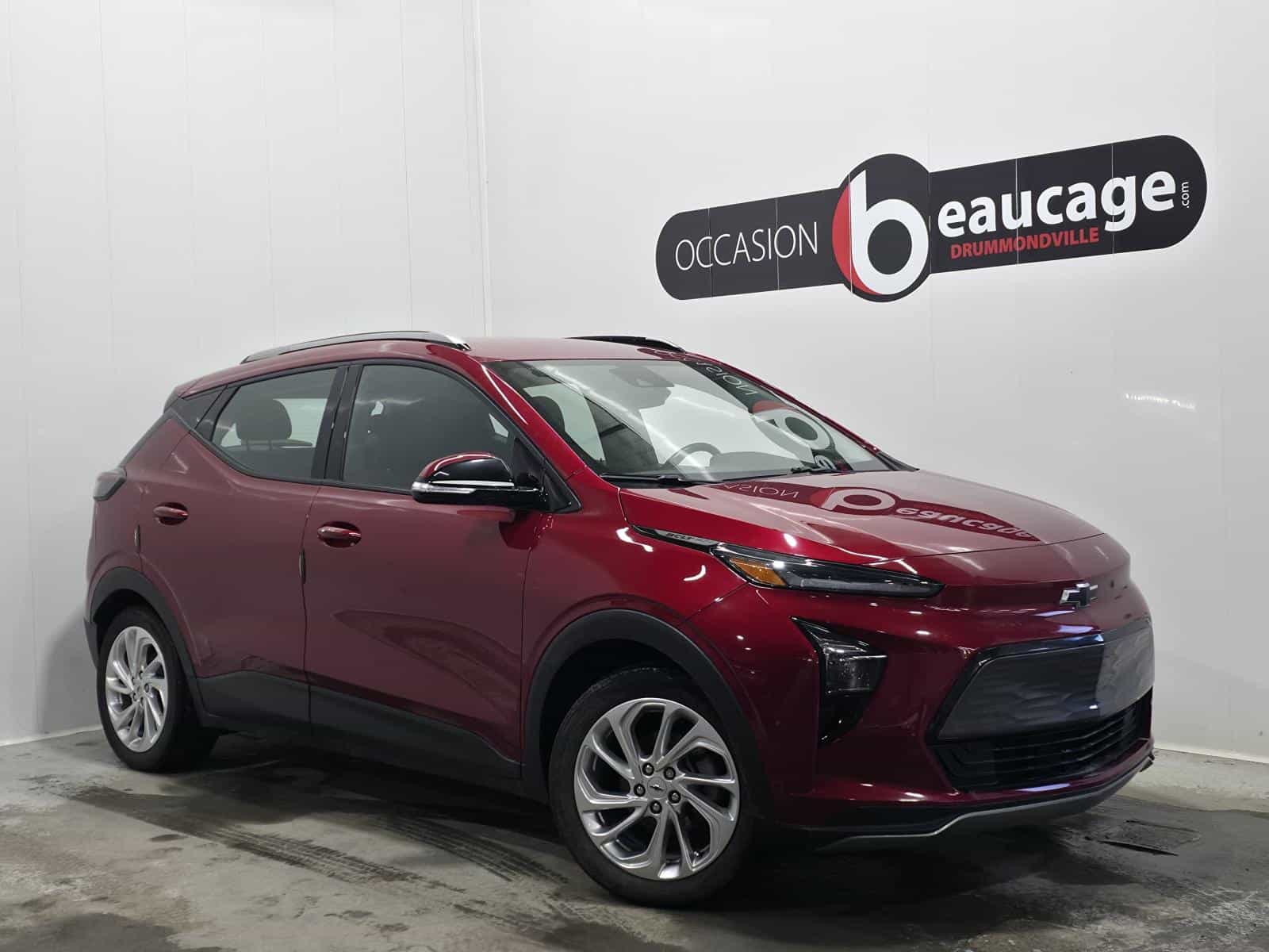 2023 Chevrolet Bolt EUV LT - Image 1