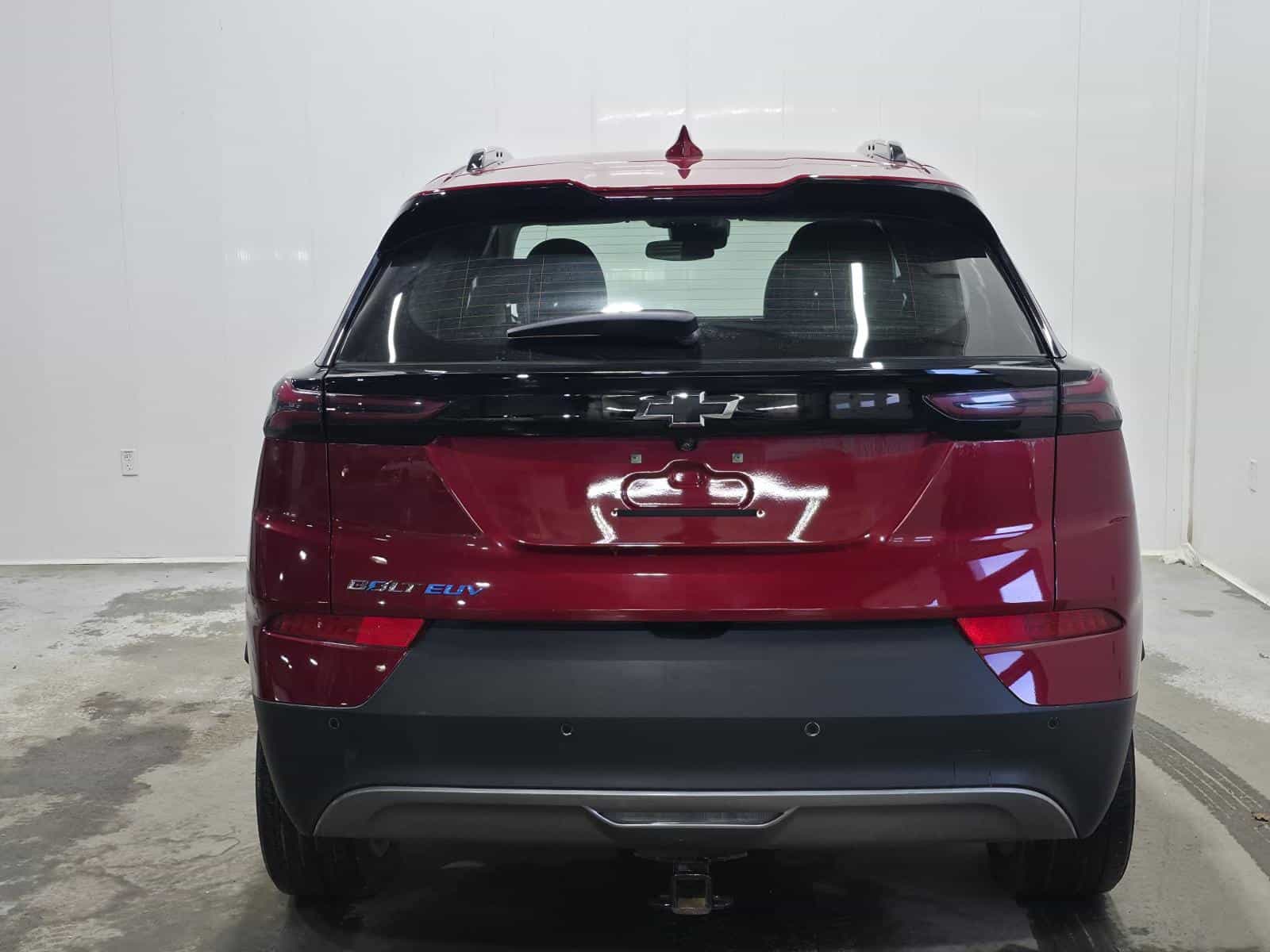 2023 Chevrolet Bolt EUV LT - Image 7