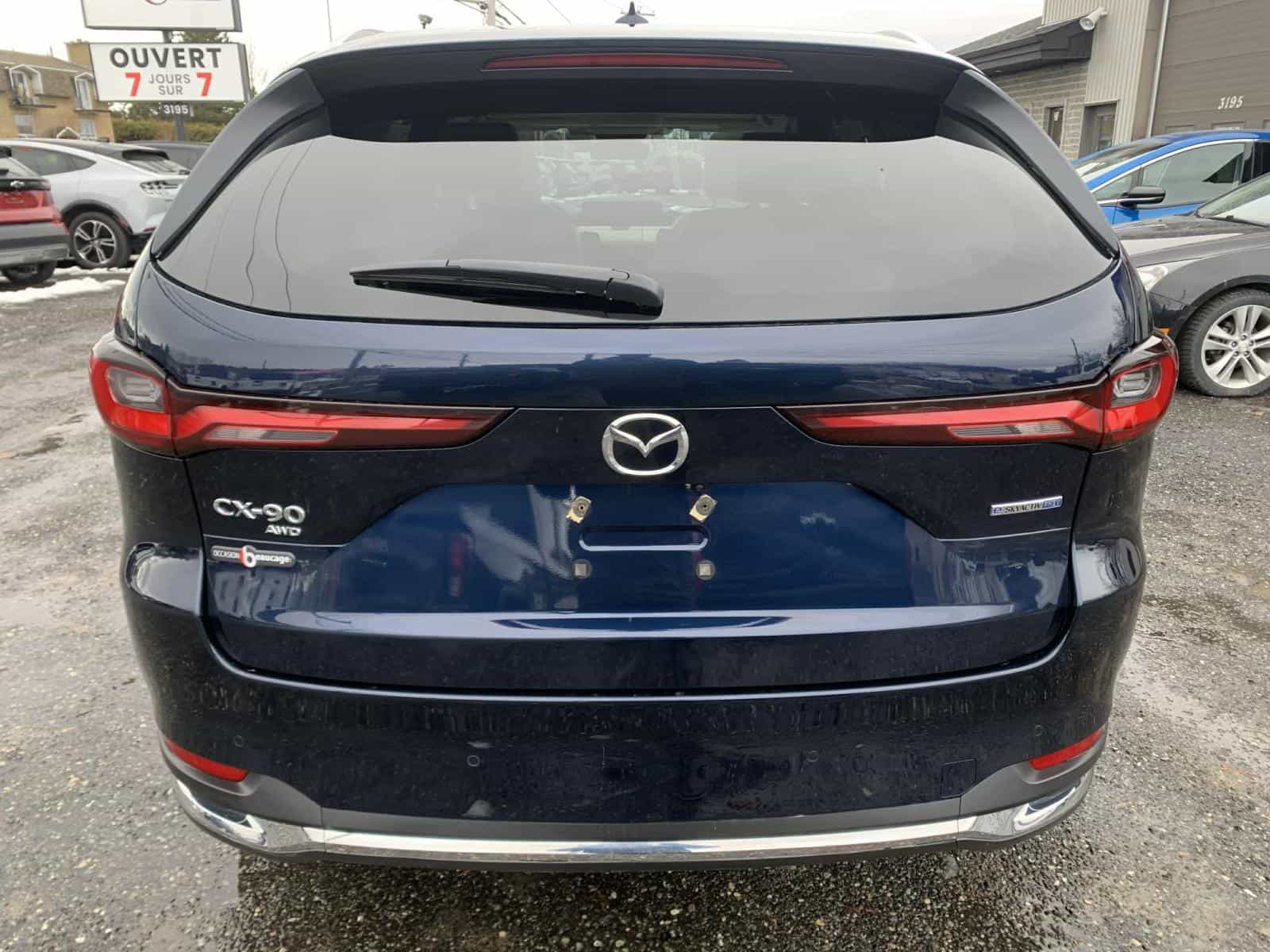 2025 Mazda CX-90 GT PHEV - Image 13