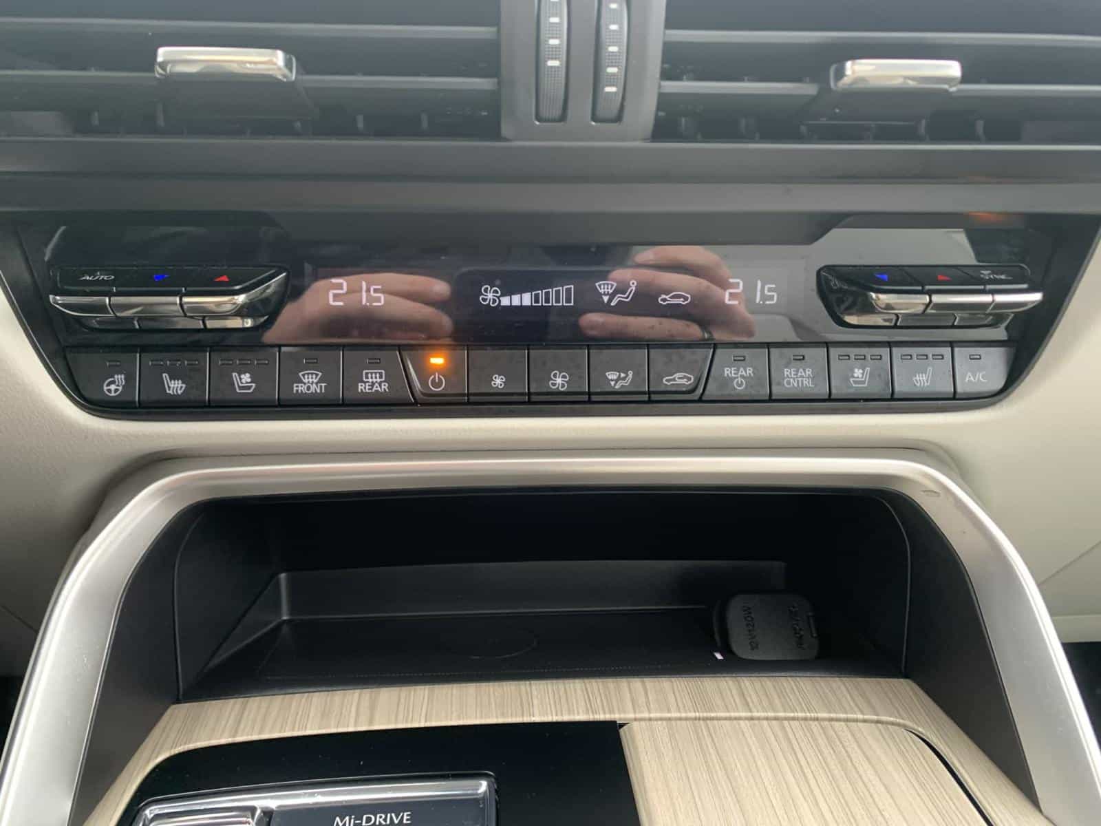 2025 Mazda CX-90 GT PHEV - Image 27