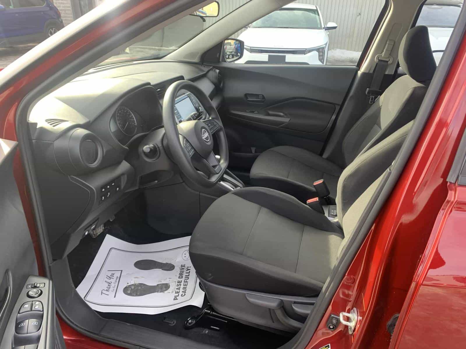 Image 11 Nissan Kicks Play S 2025