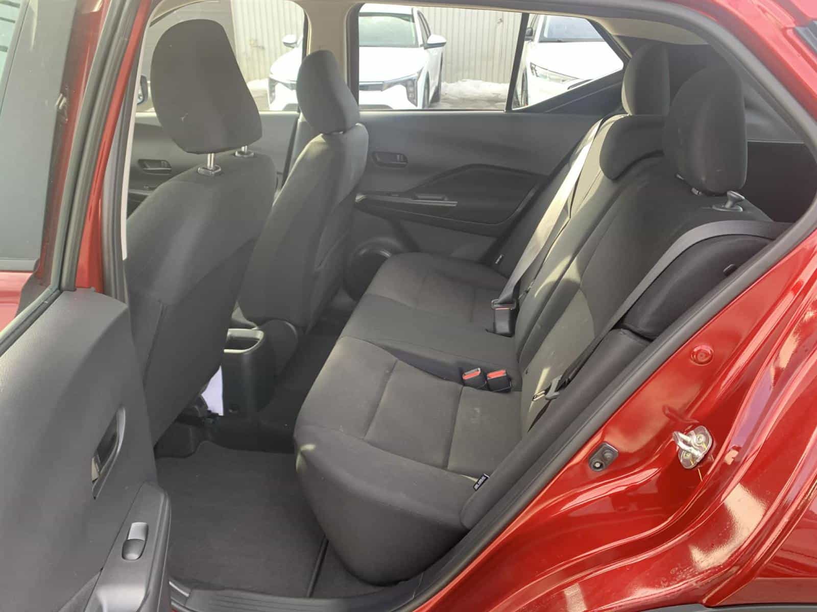 2025 Nissan Kicks Play S - Image 12