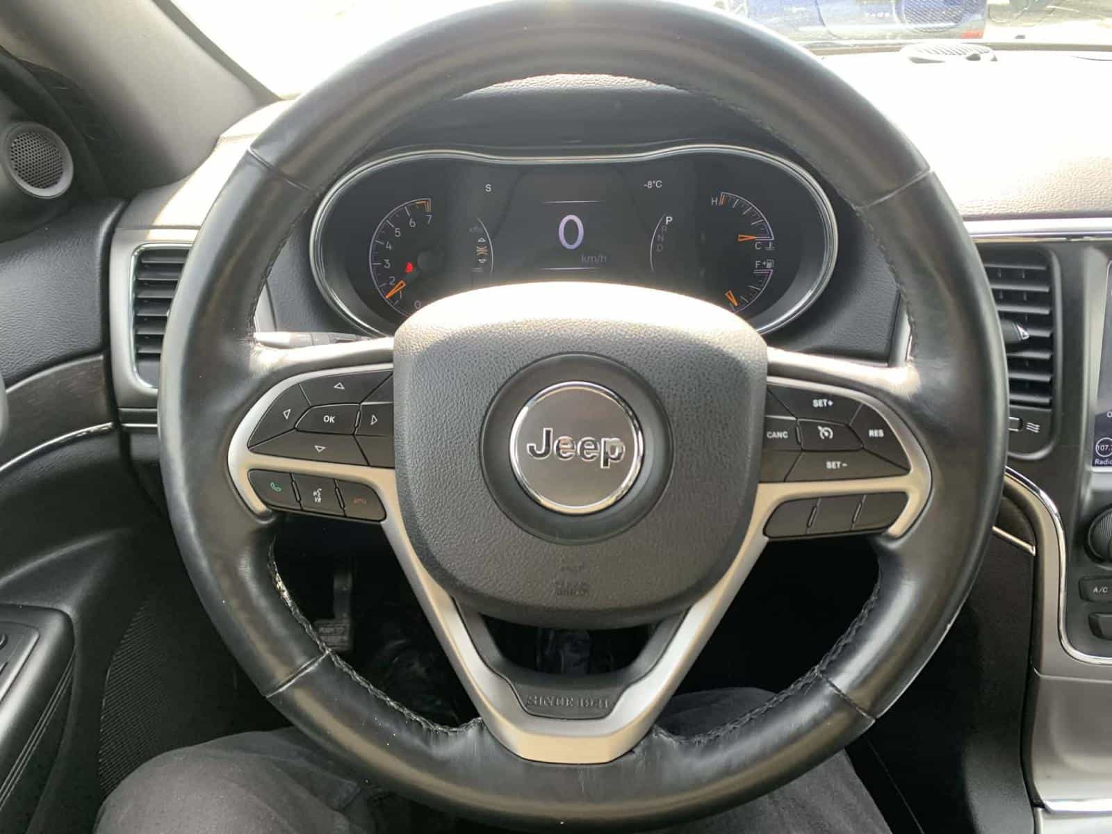 2018 Jeep Grand Cherokee Limited - Image 11