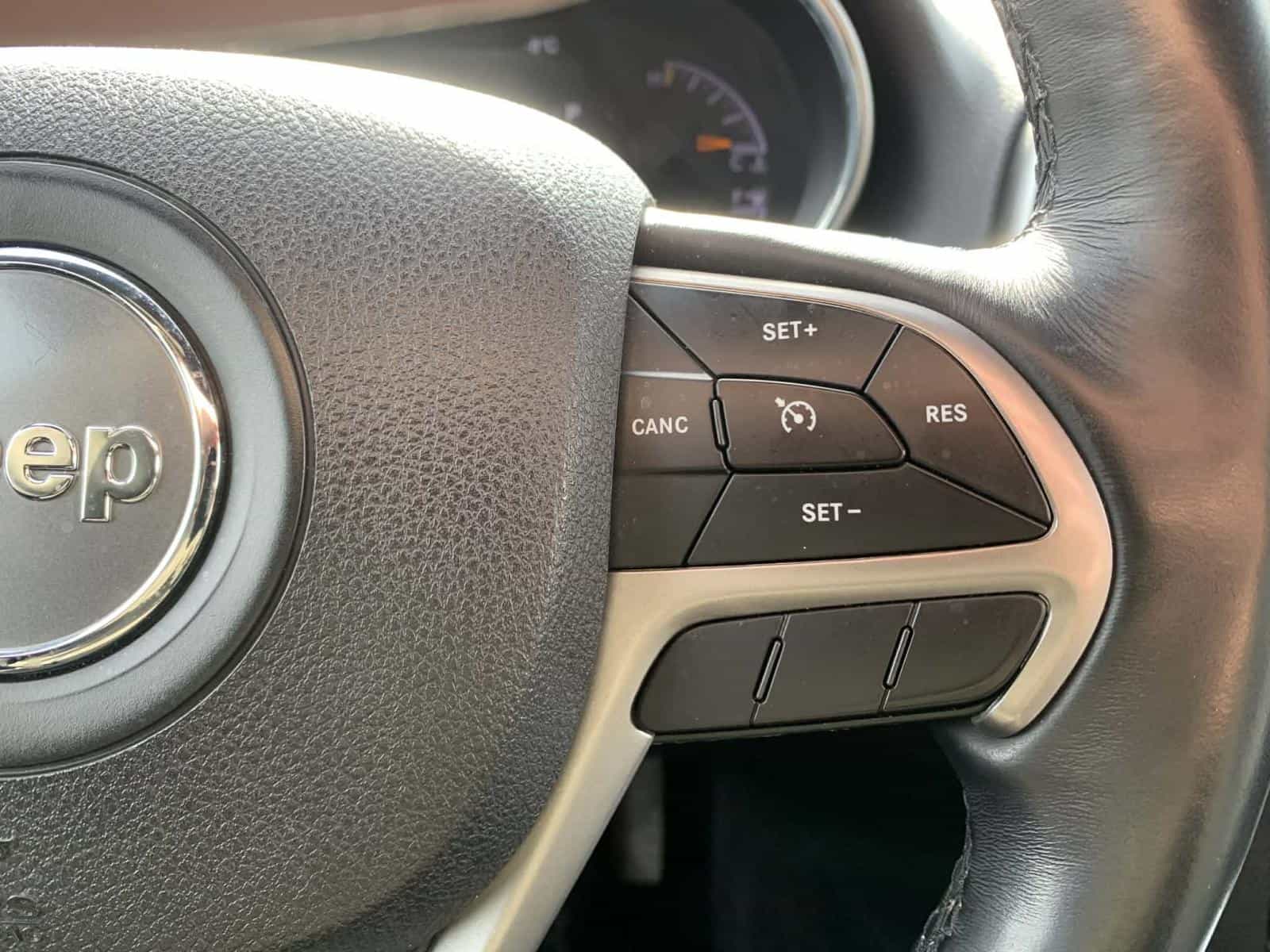 2018 Jeep Grand Cherokee Limited - Image 14