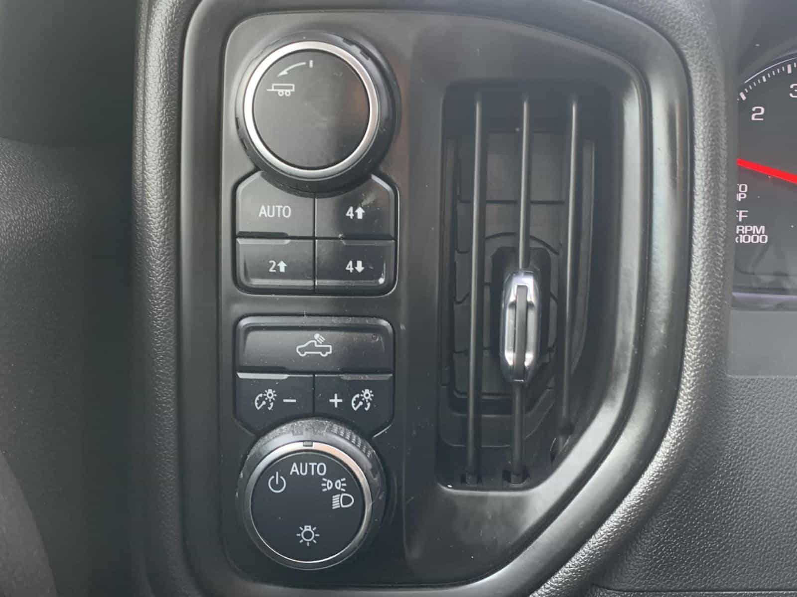 Image 25 Chevrolet Silverado 1500 Custom Trail Boss 2022