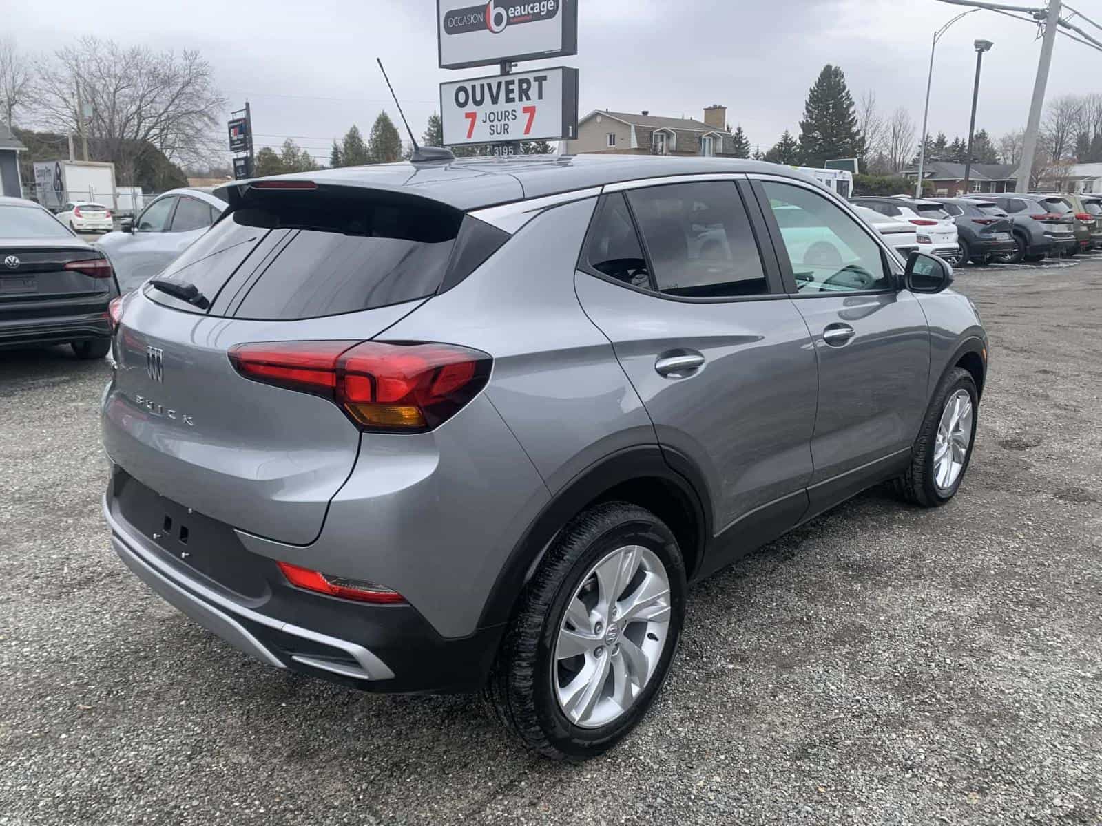 Image 4 Buick Encore GX Preferred 2024