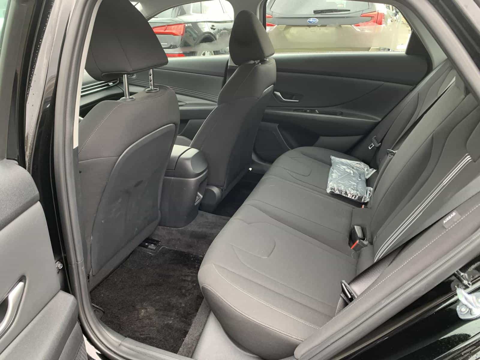 Image 8 Hyundai Elantra Preferred 2024