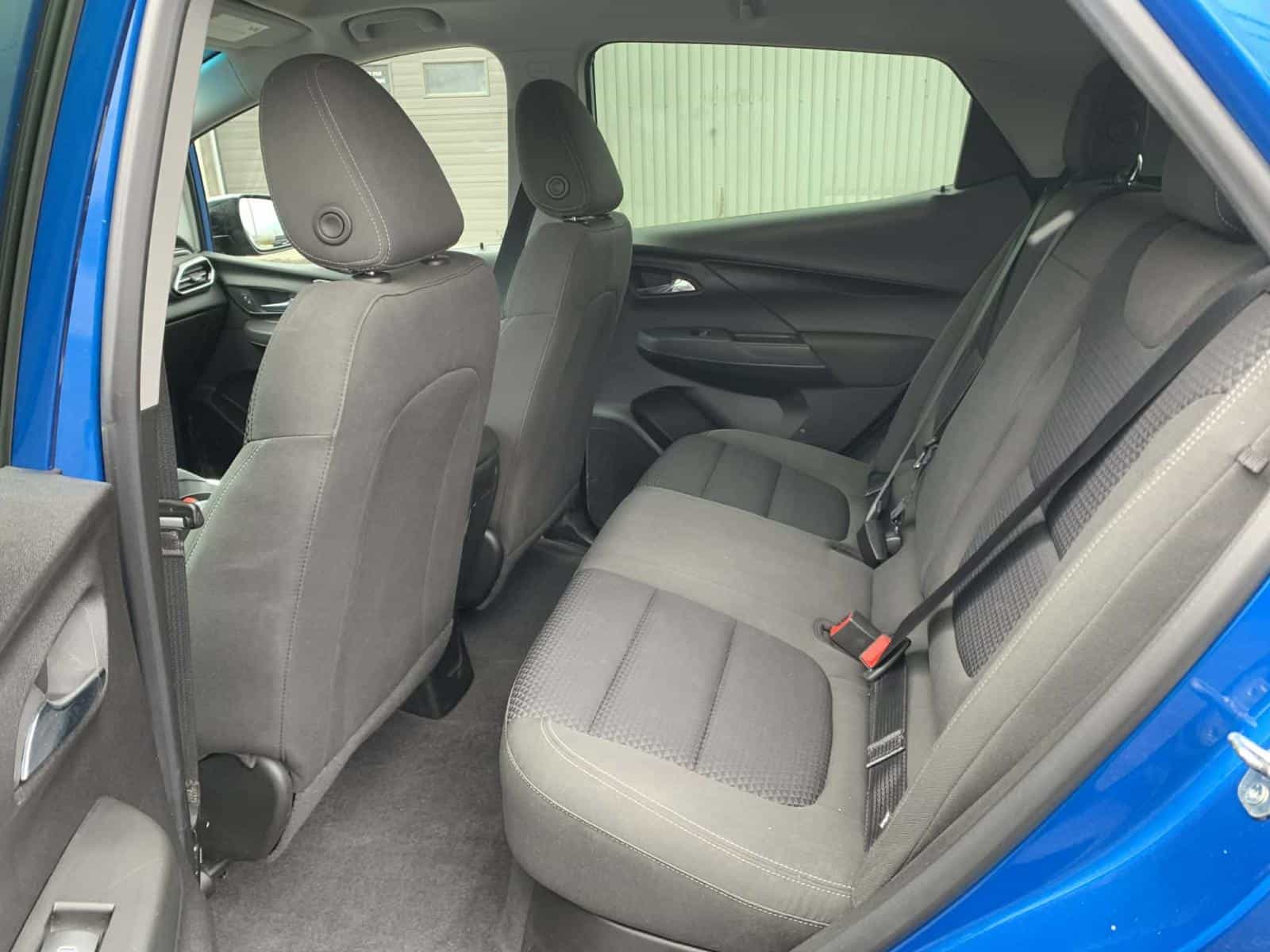 2022 Chevrolet Bolt EV LT - Image 9