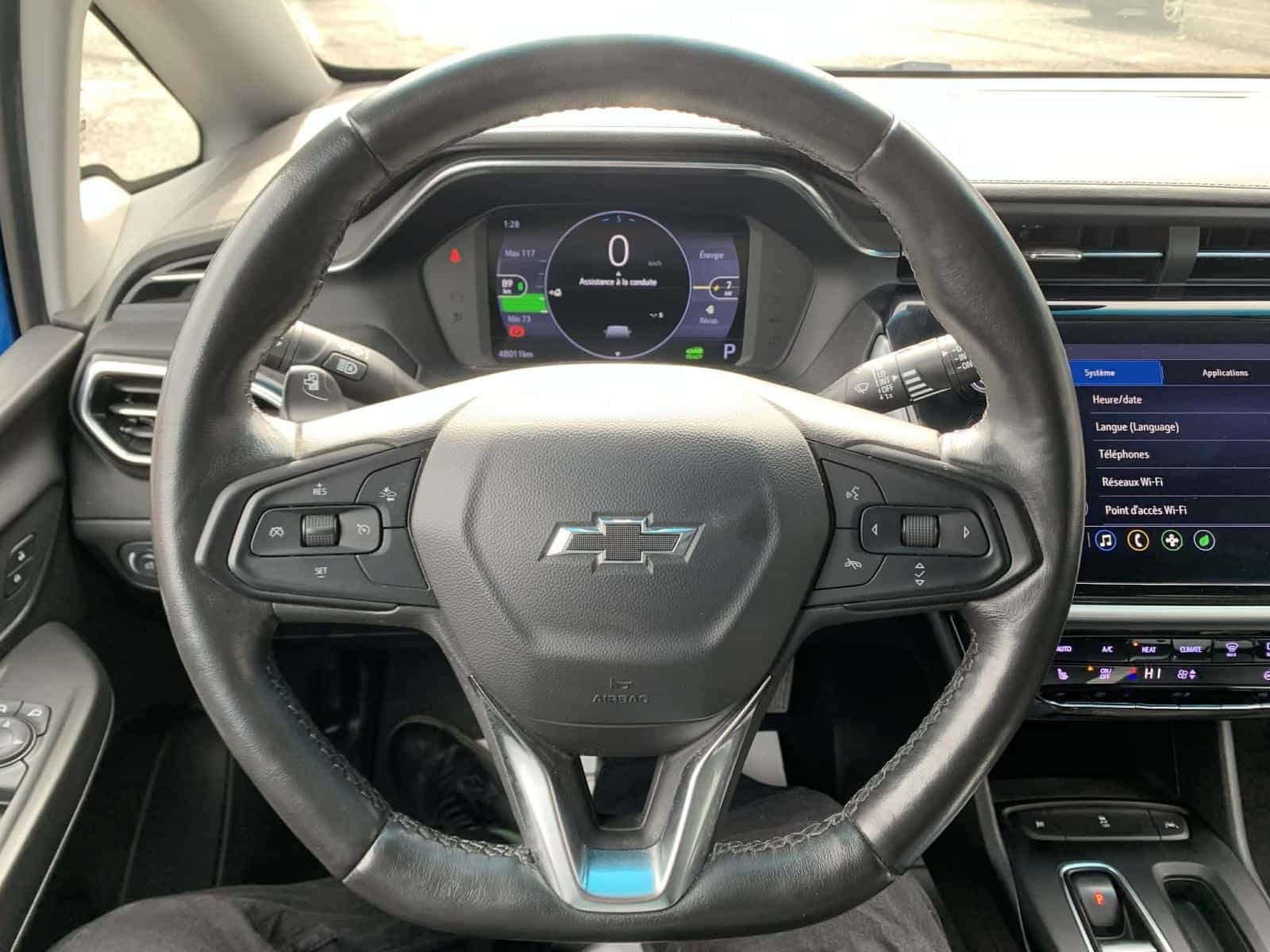 2022 Chevrolet Bolt EV LT - Image 17