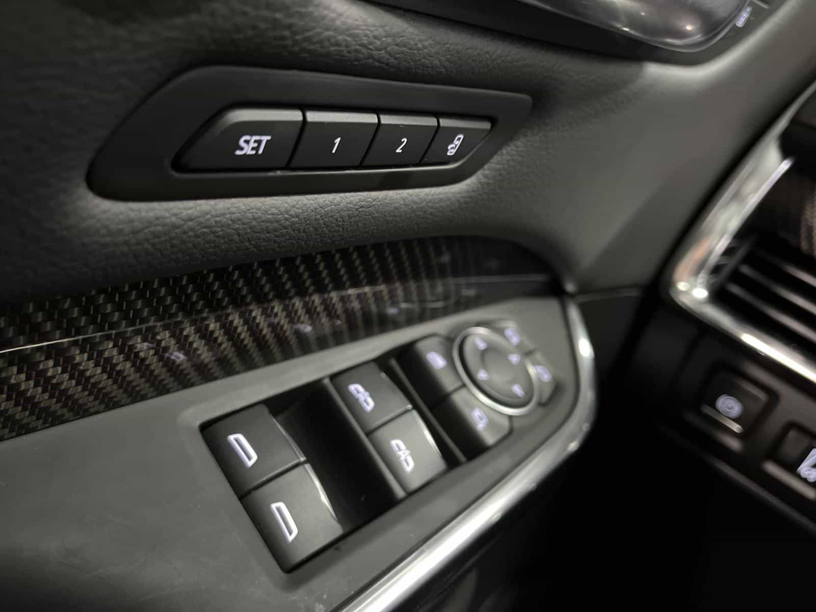 2023 Cadillac XT4 Sport - Image 15