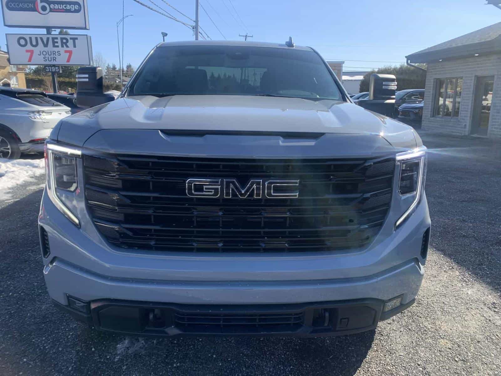 Image 12 GMC Sierra 1500 Elevation 2024