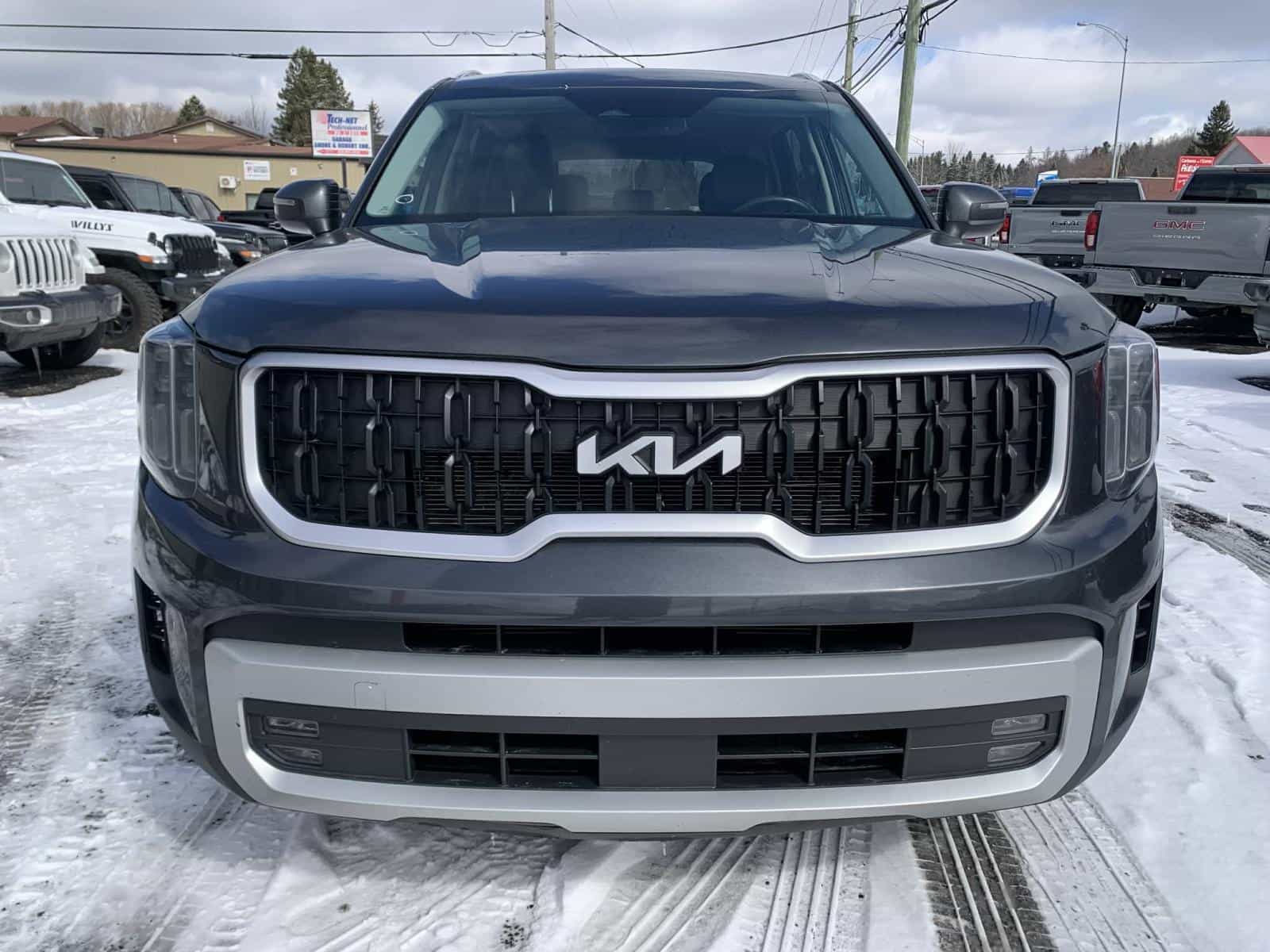 2023 Kia Telluride EX - Image 12