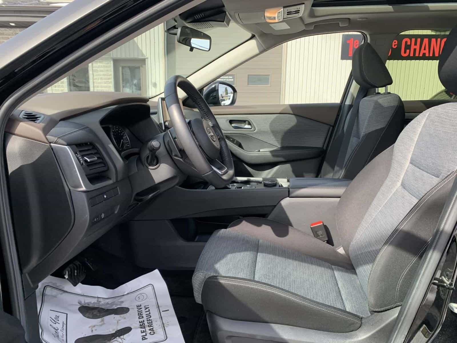 Image 7 Nissan Rogue SV Moonroof 2023