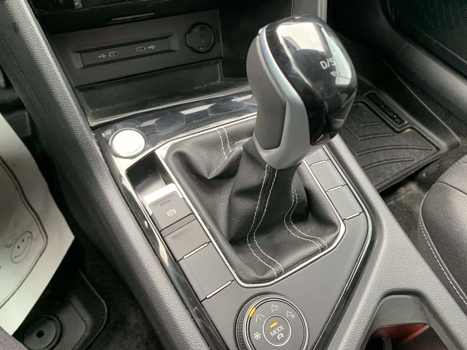 2024 Volkswagen Taos Highline - Image 21