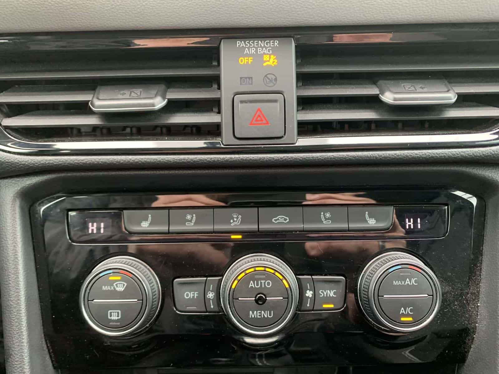 2024 Volkswagen Taos Highline - Image 23