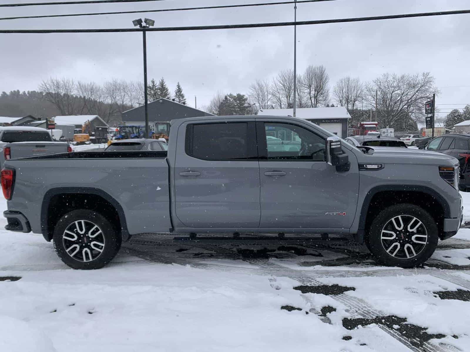 2024 GMC Sierra 1500 AT4 - Image 14