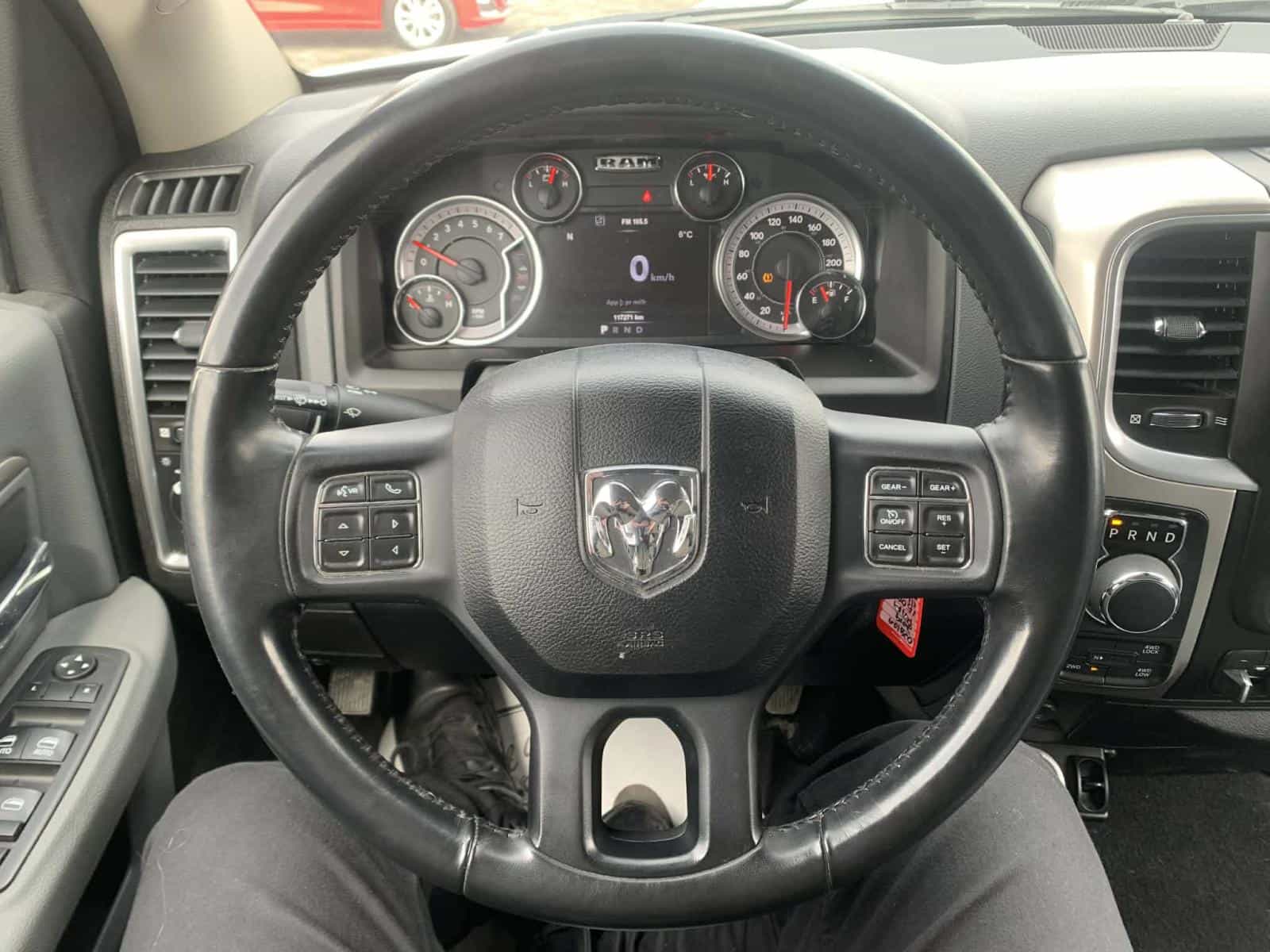 2019 RAM 1500 Classic SLT - Image 16