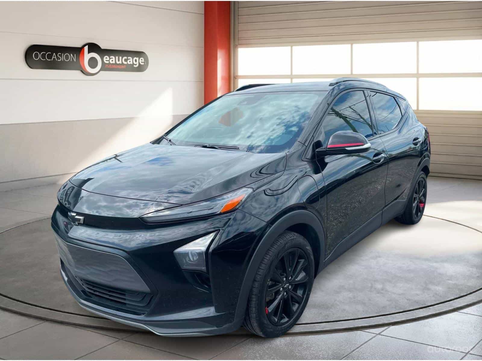 2023 Chevrolet Bolt EUV LT - Image 1