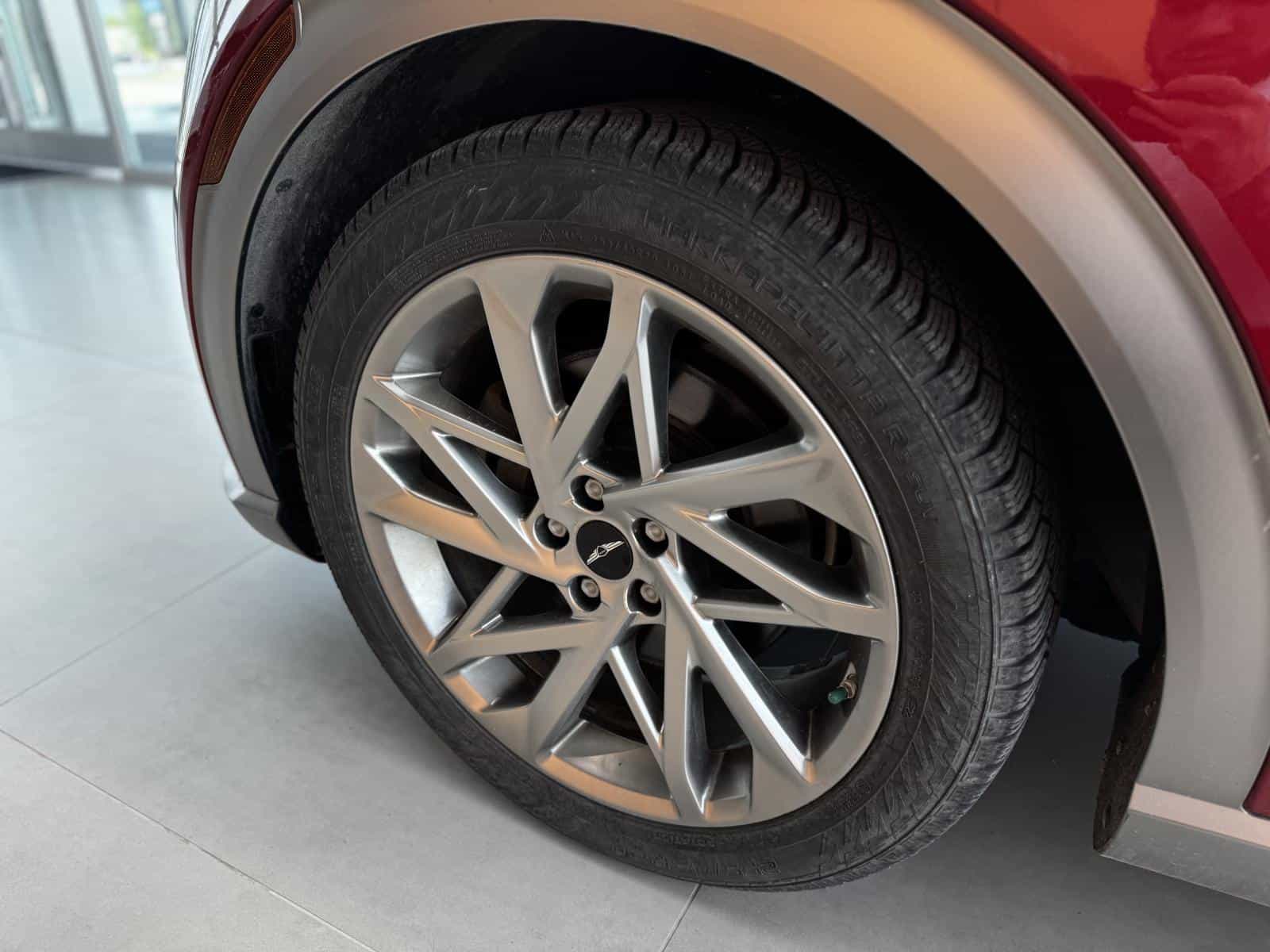 2023 Genesis GV60 Advanced - Image 5