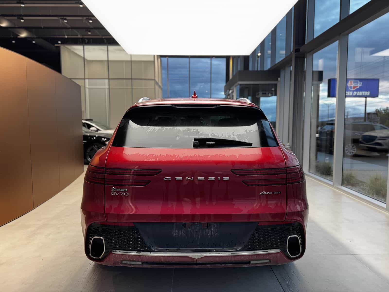 2025 Genesis GV70 Advanced 2.5T - Image 7