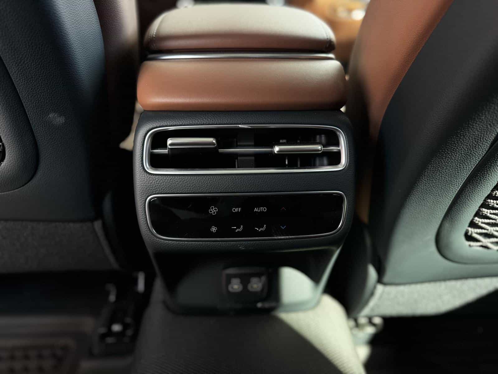 Image 11 Genesis GV70 Advanced Tech 2.5T 2026