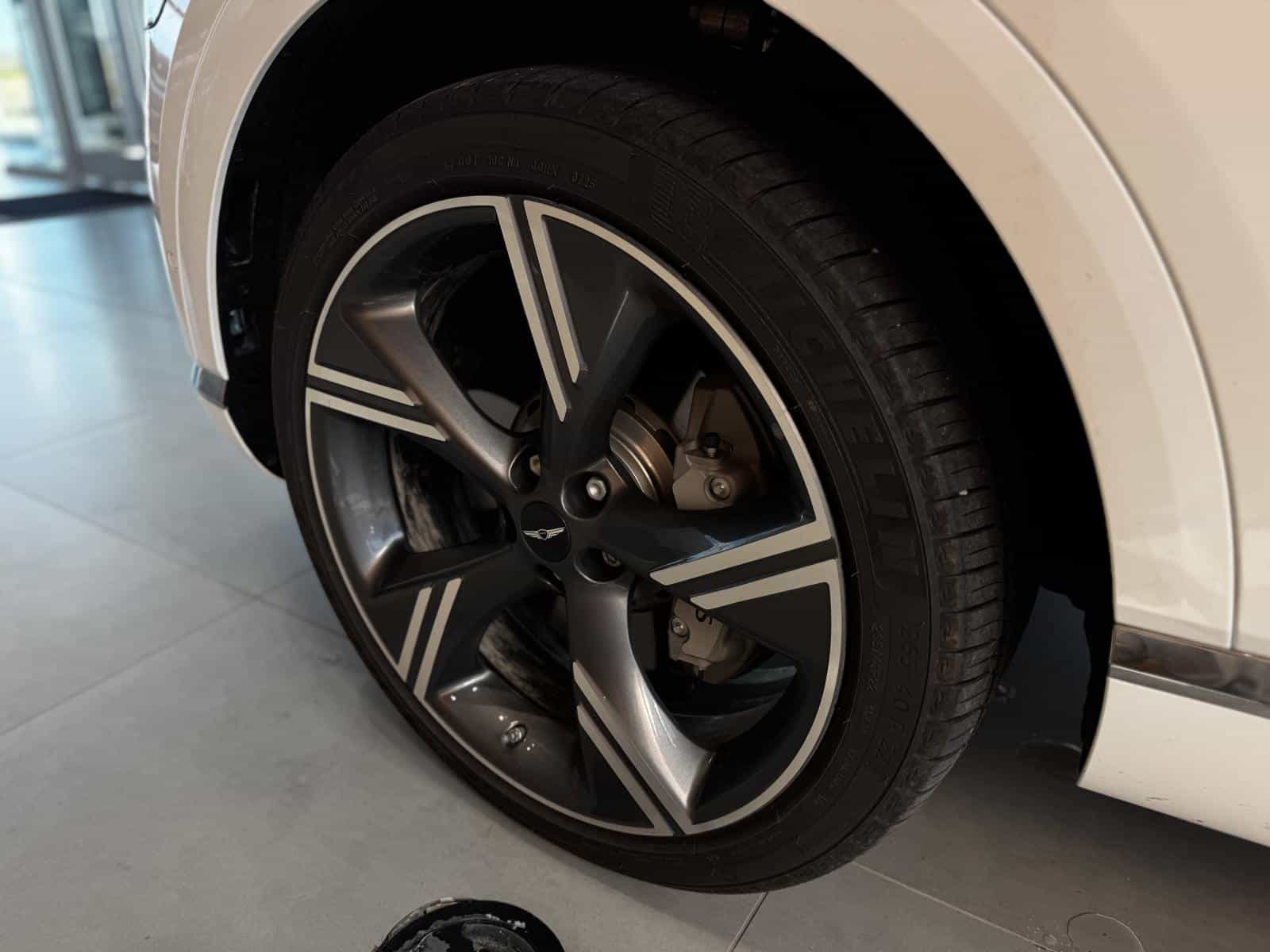 2025 Genesis GV80 3.5T PRESTIGE 7P AWD - Image 5