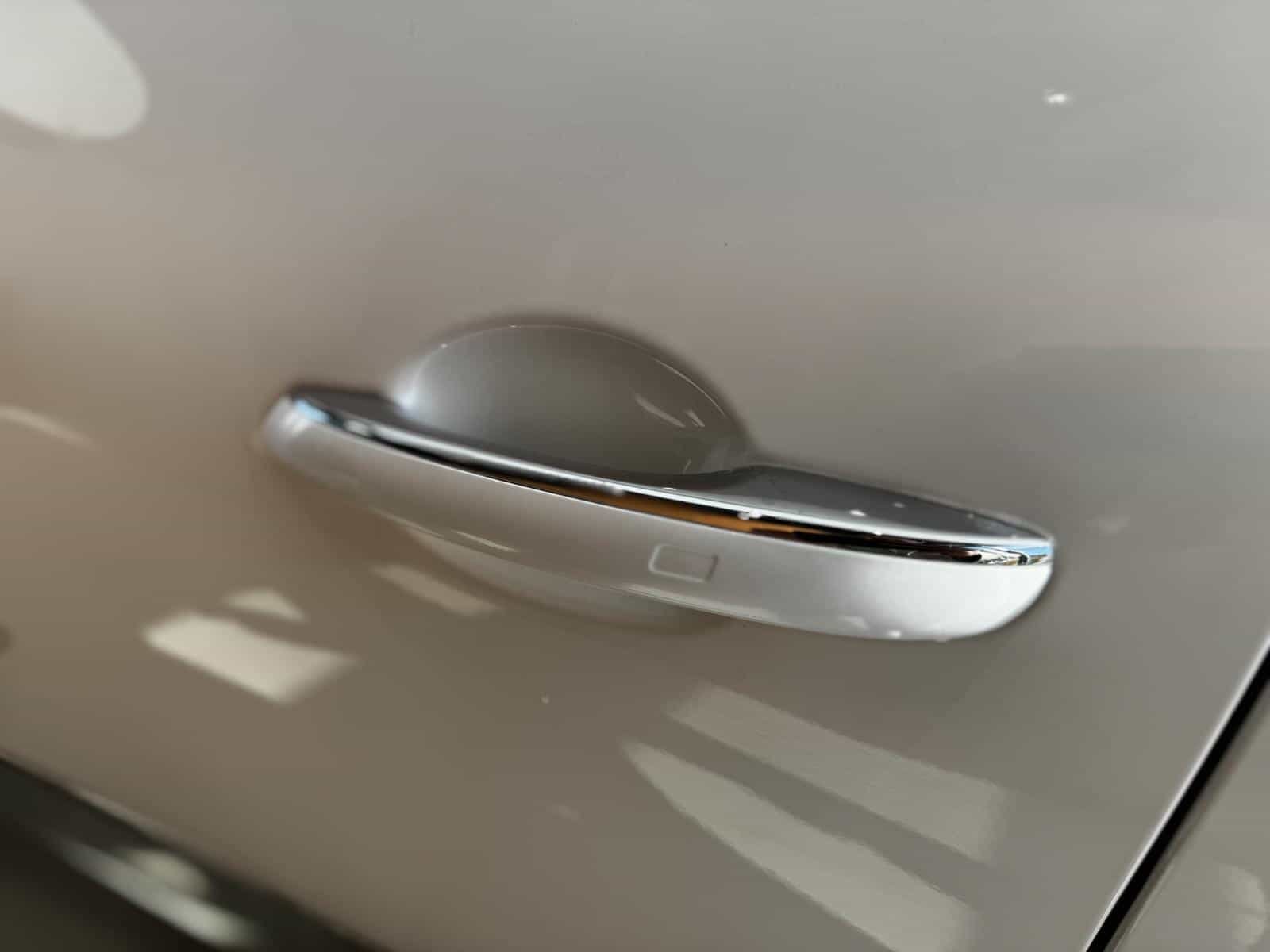 2025 Genesis GV80 3.5T PRESTIGE 7P AWD - Image 12