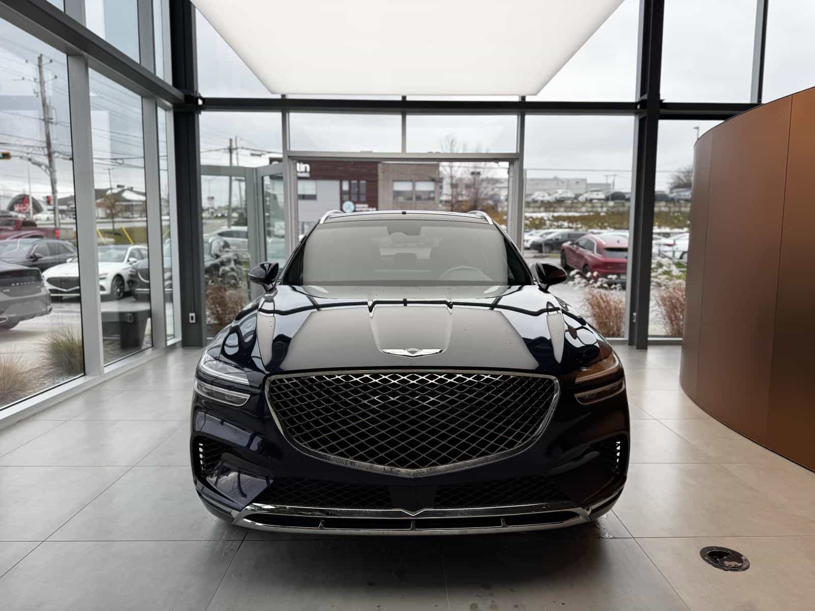 Image 3 Genesis GV70 Advanced 2.5T 2025