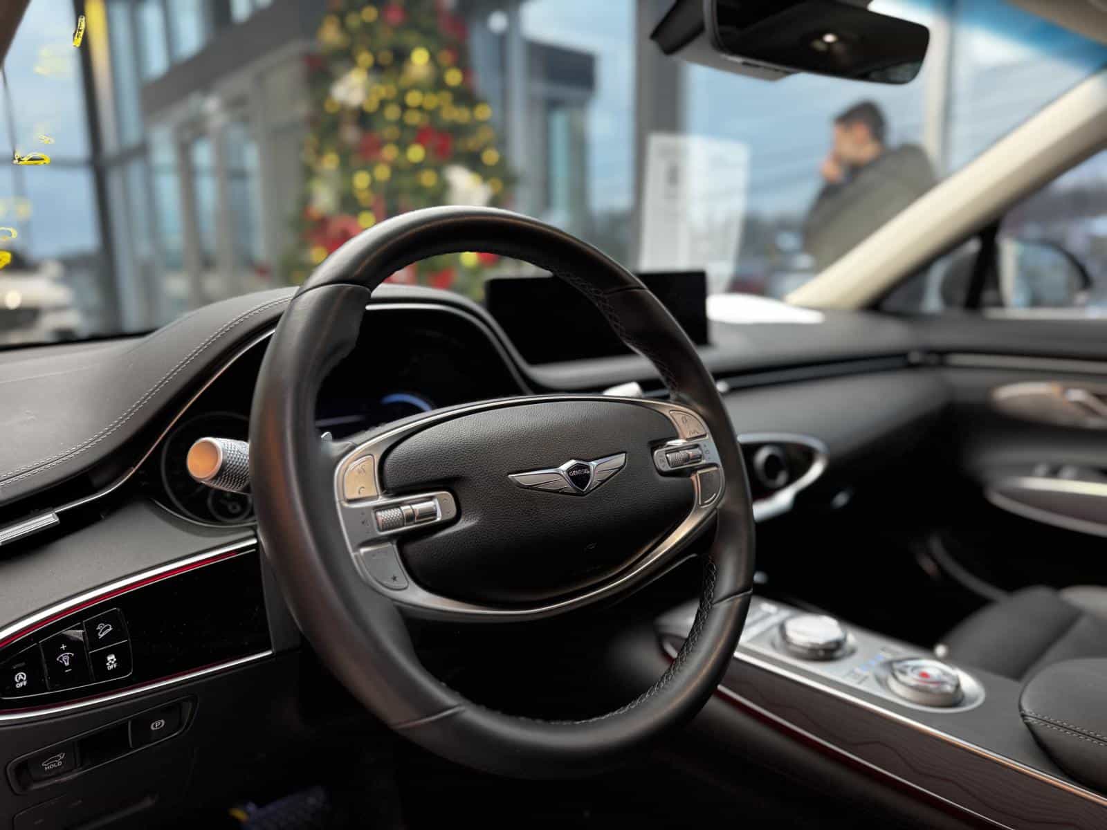 2025 Genesis GV70 Advanced 2.5T - Image 17