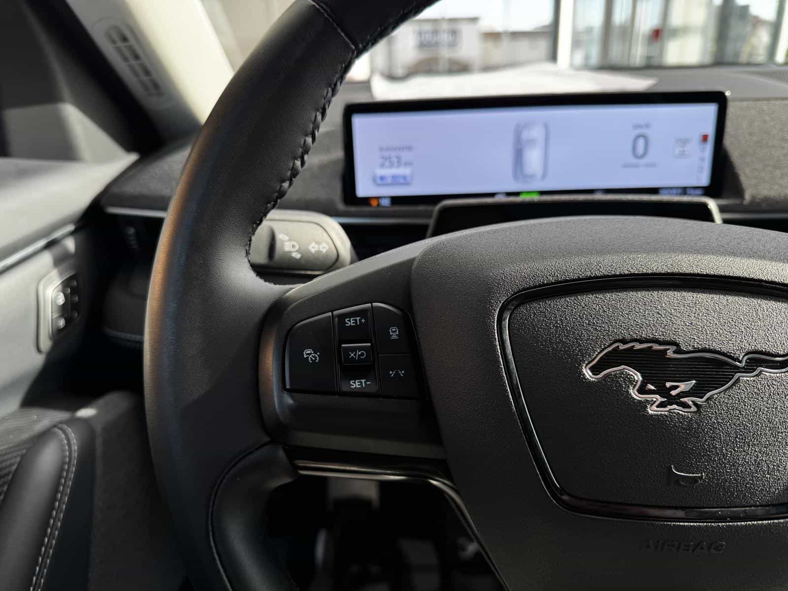 Image 16 Ford Mustang MACH-E Premium 2023