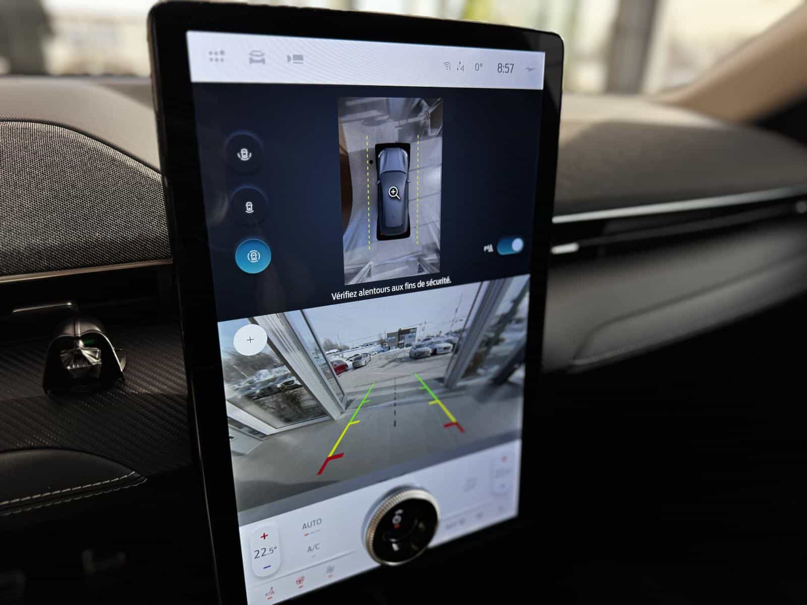 2023 Ford Mustang MACH-E Premium - Image 19