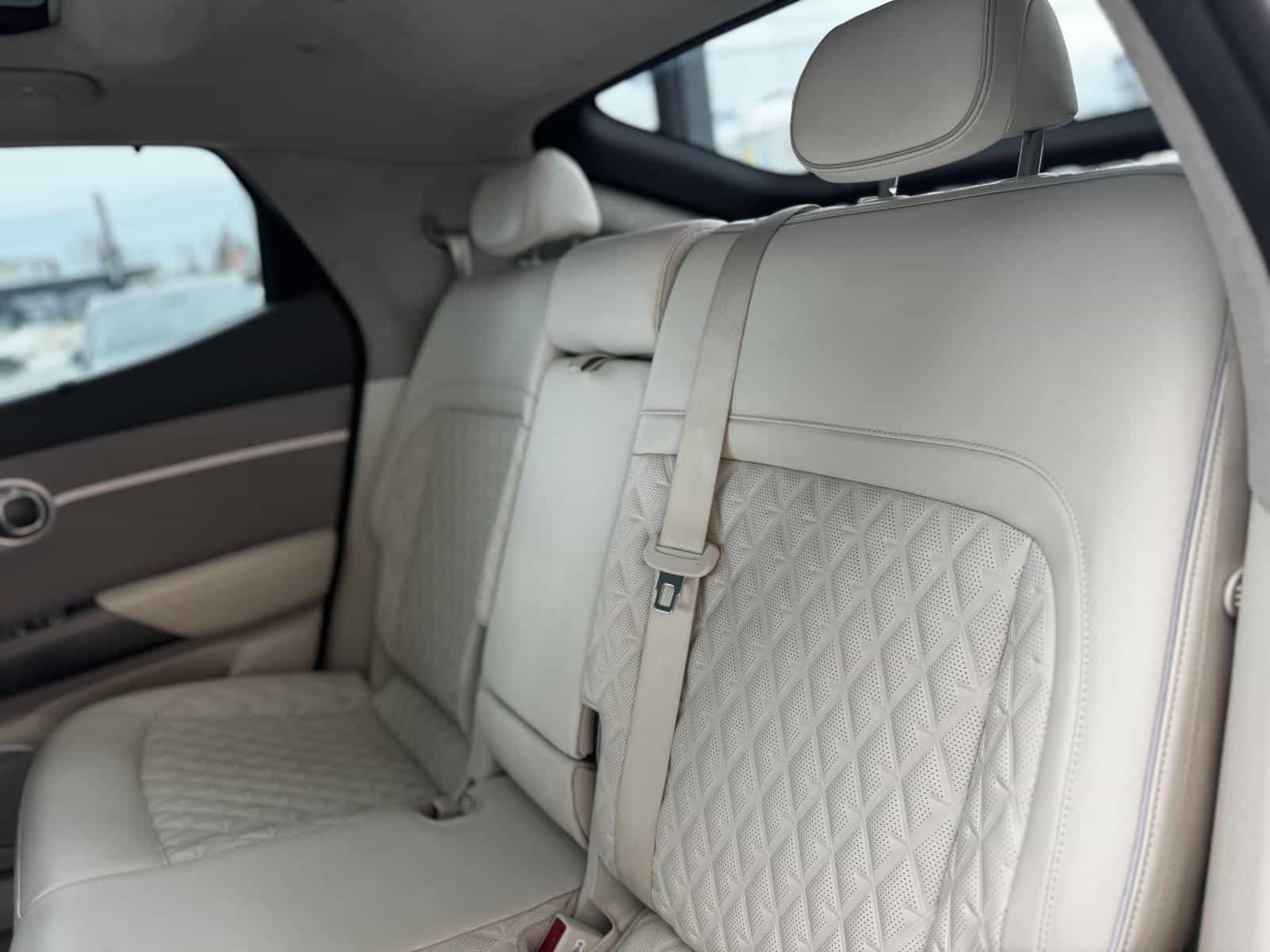 2023 Genesis GV60 Performance - Image 11