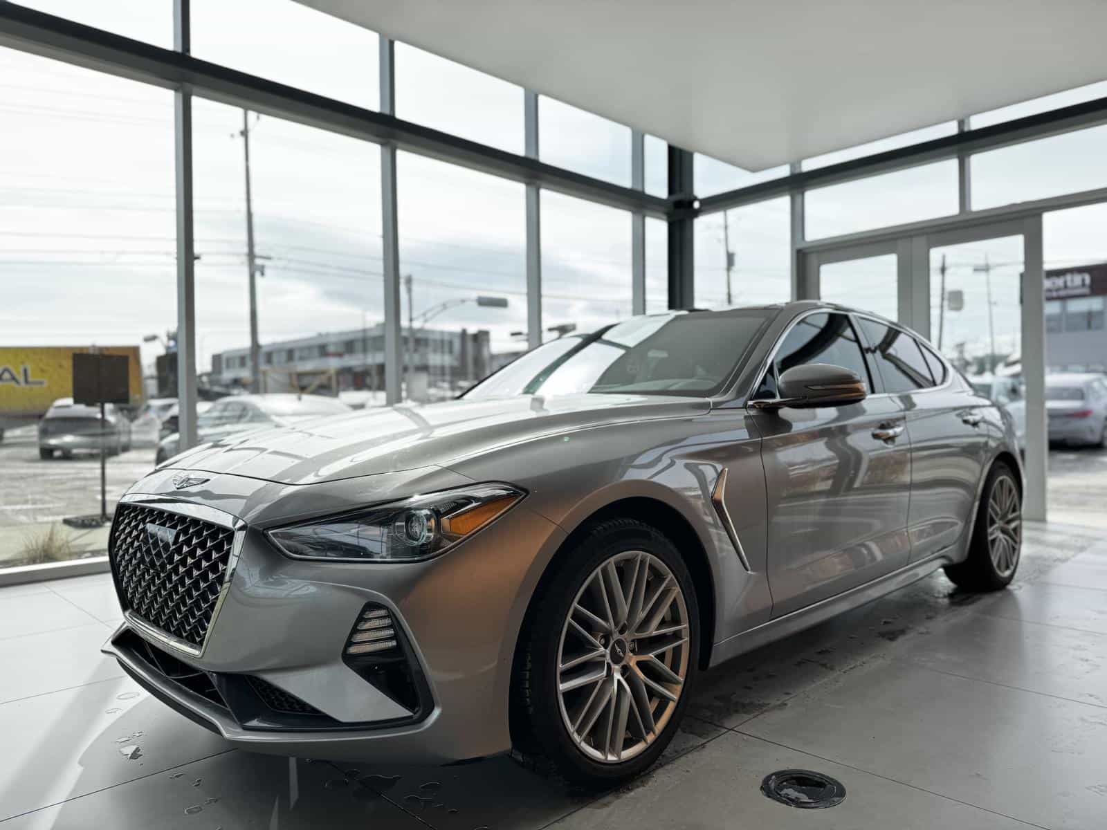 2021 Genesis G70 Elite 2.0T - Image 4