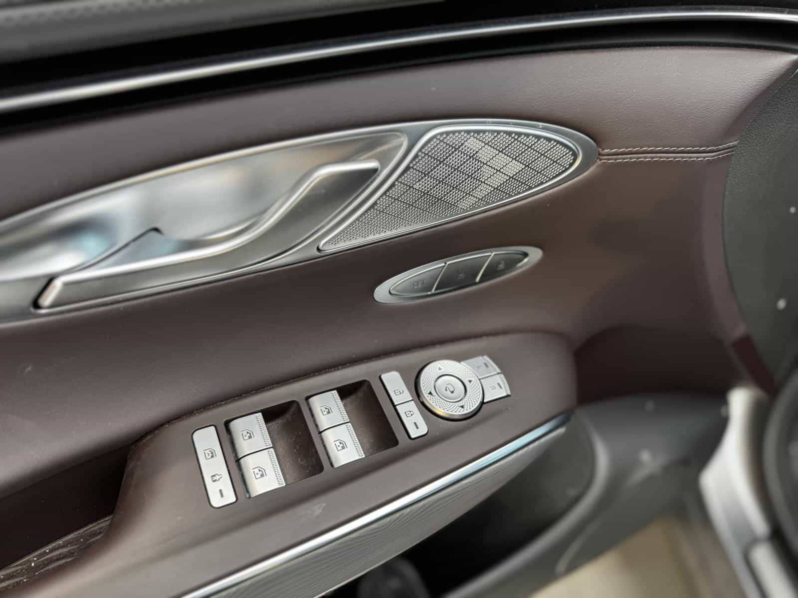 2025 Genesis GV70 Advanced 2.5T - Image 14