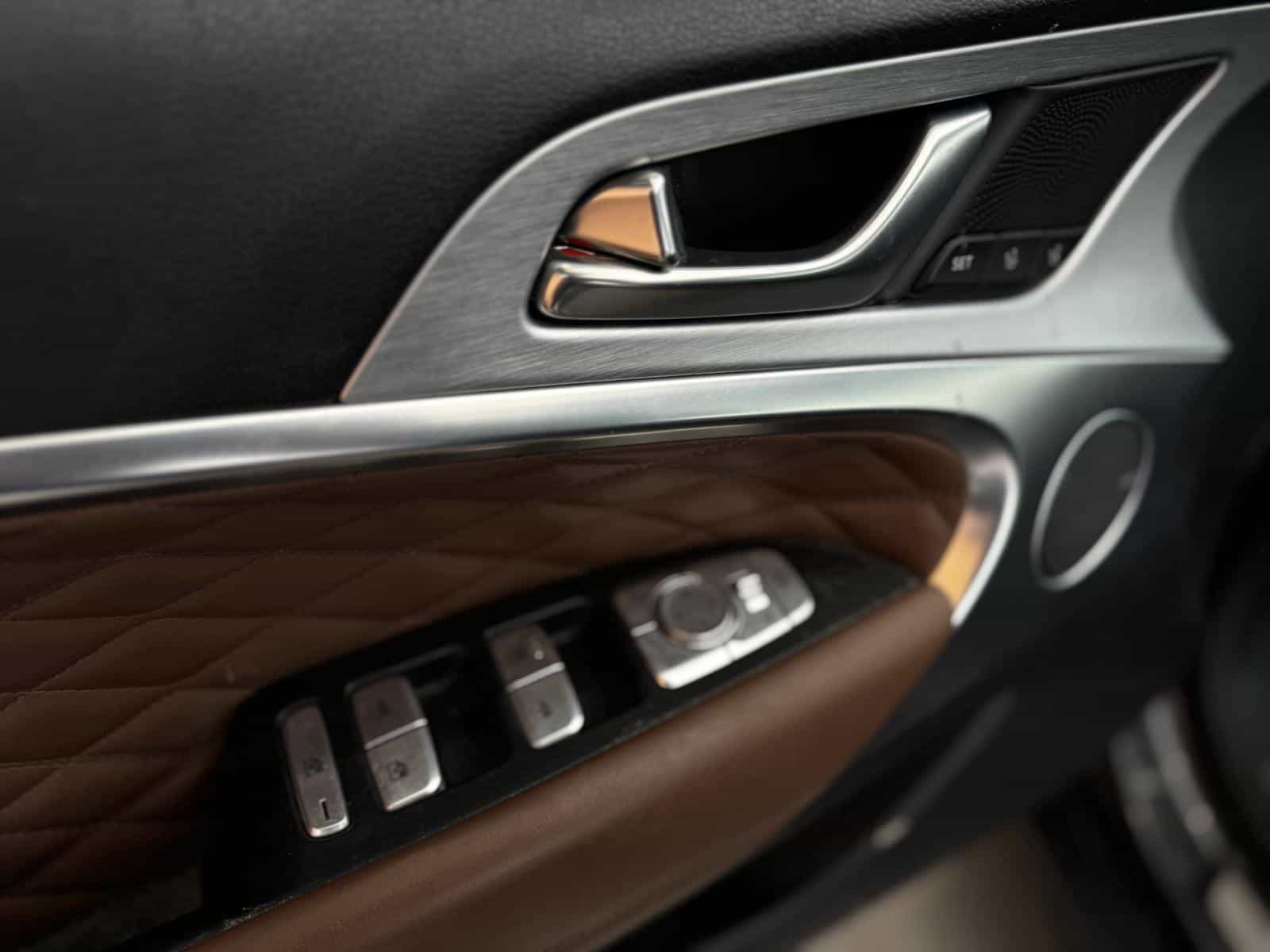 2019 Genesis G70 Prestige 2.0T - Image 13