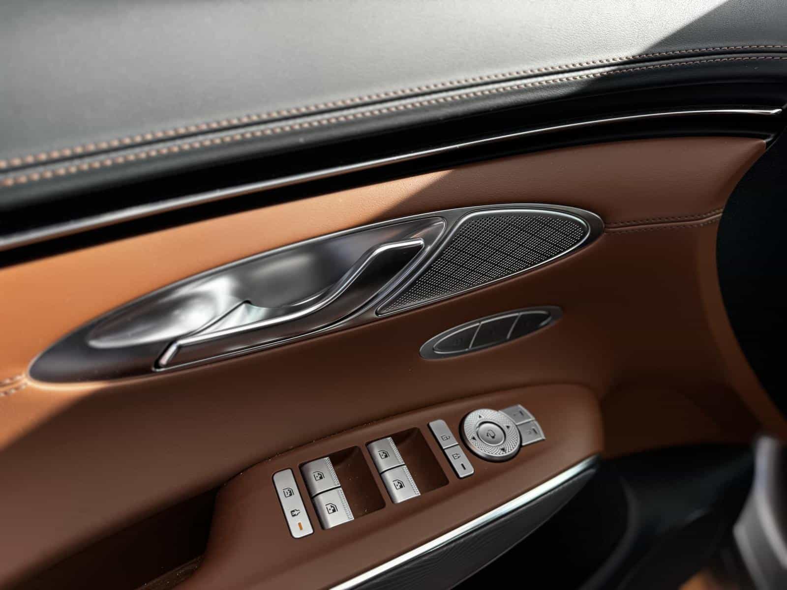 2024 Genesis GV70 Advanced Plus 2.5T - Image 13