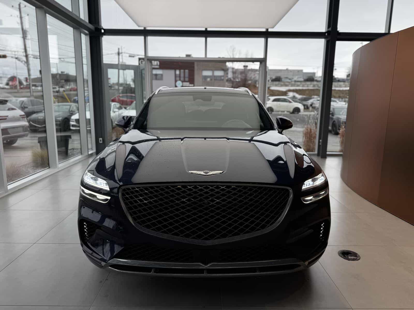 2022 Genesis GV70 Advanced Plus 2.5T - Image 3