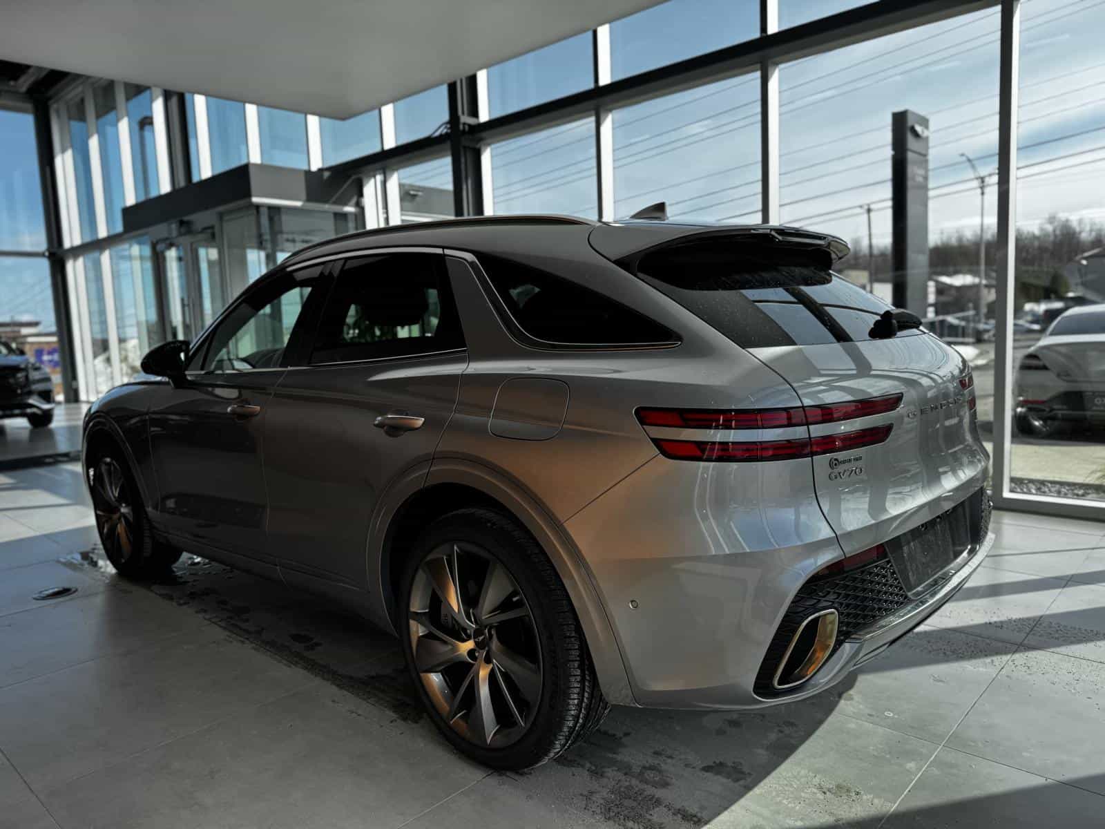 Image 6 Genesis GV70 Prestige 2.5T 2025