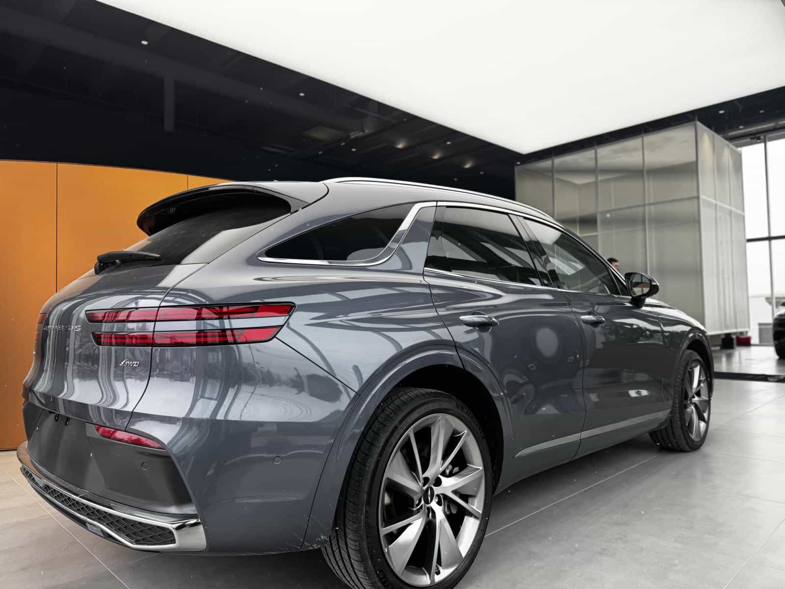 2026 Genesis GV70 Prestige 2.5T - Image 8